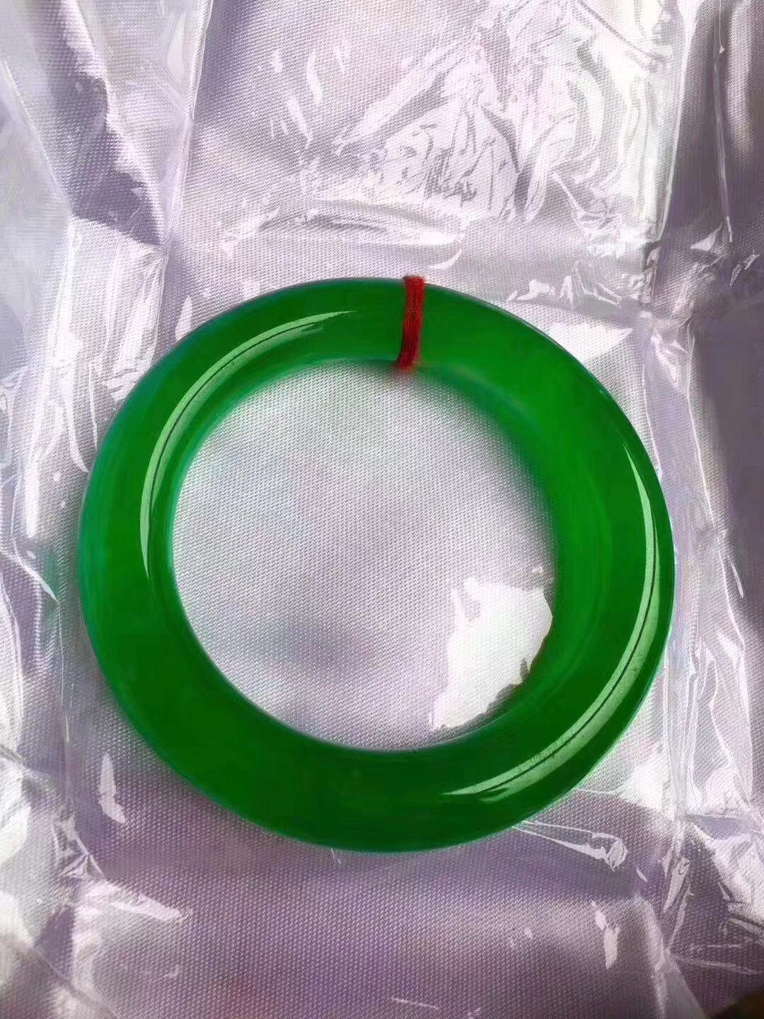 翡翠手鐲，銀手鐲